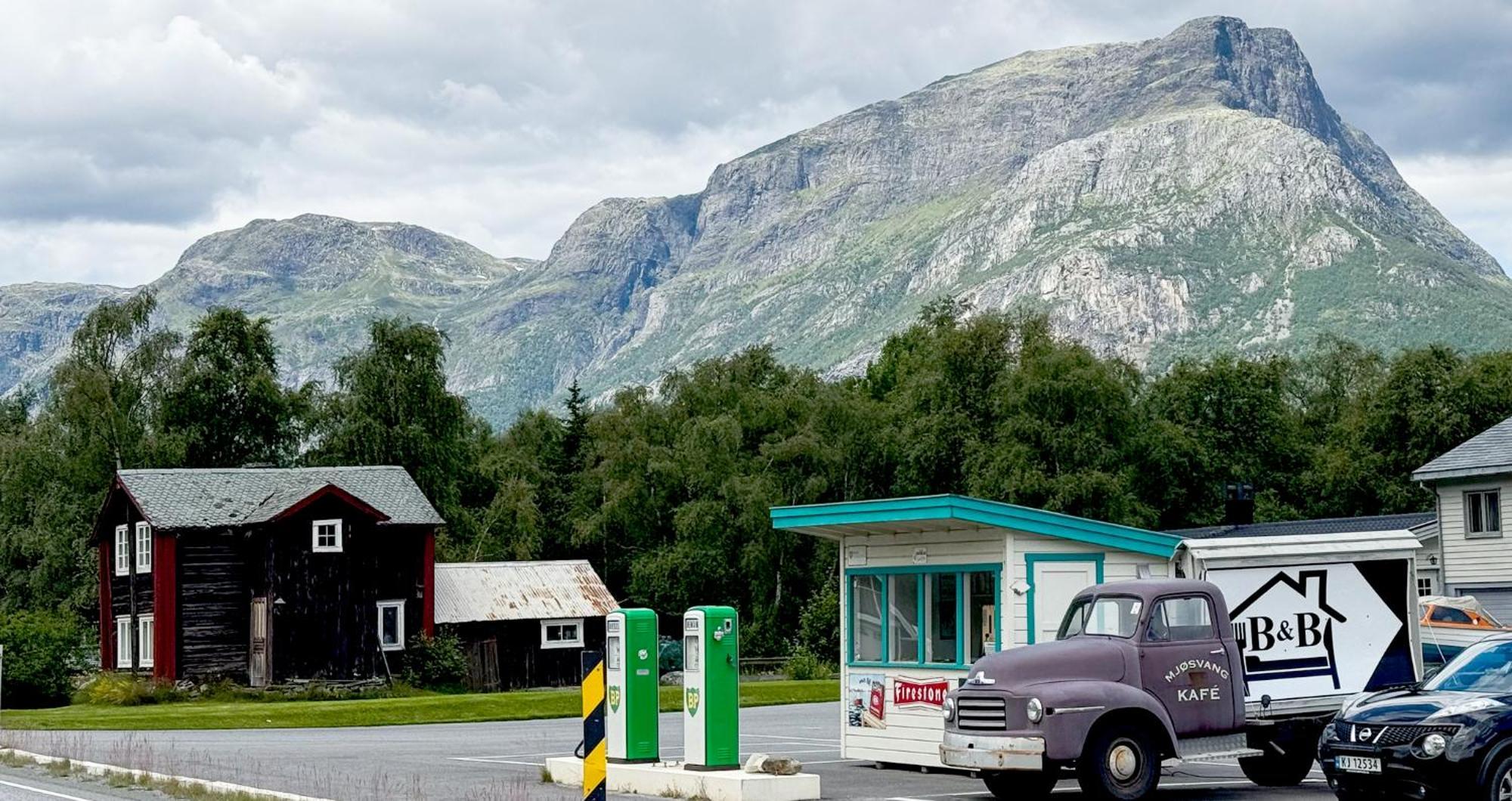 Mjosvang Kafe Vang I Valdres Экстерьер фото