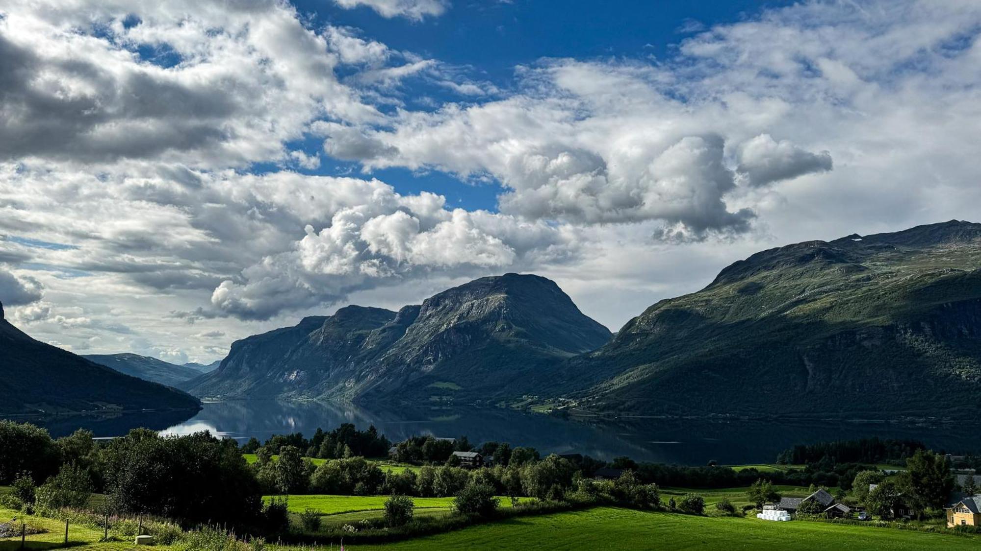 Mjosvang Kafe Vang I Valdres Экстерьер фото